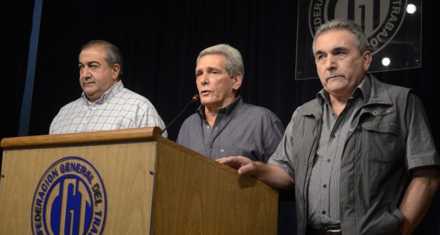 HUELGA GREMIAL: La CGT anunció paro nacional