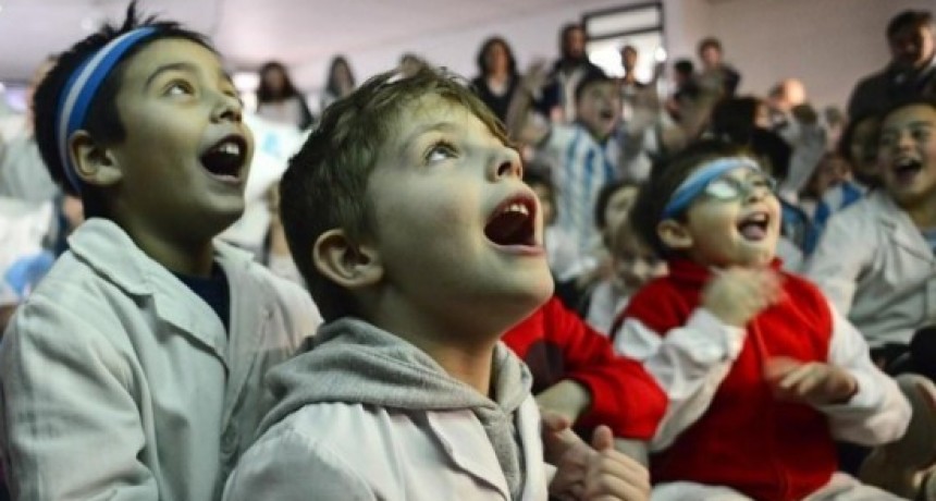 En las escuelas pampeanas se podrán ver los partidos de la selección en el Mundial