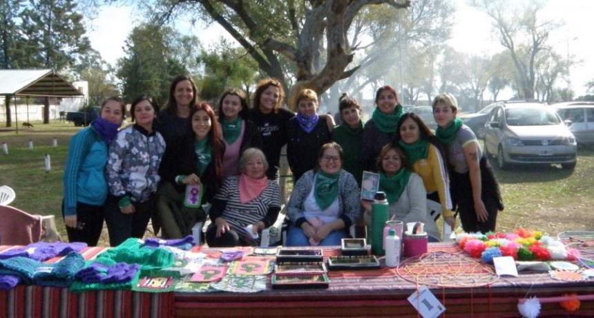 SE REALIZÓ LA PRIMERA FERIA FEMI EN VICTORICA