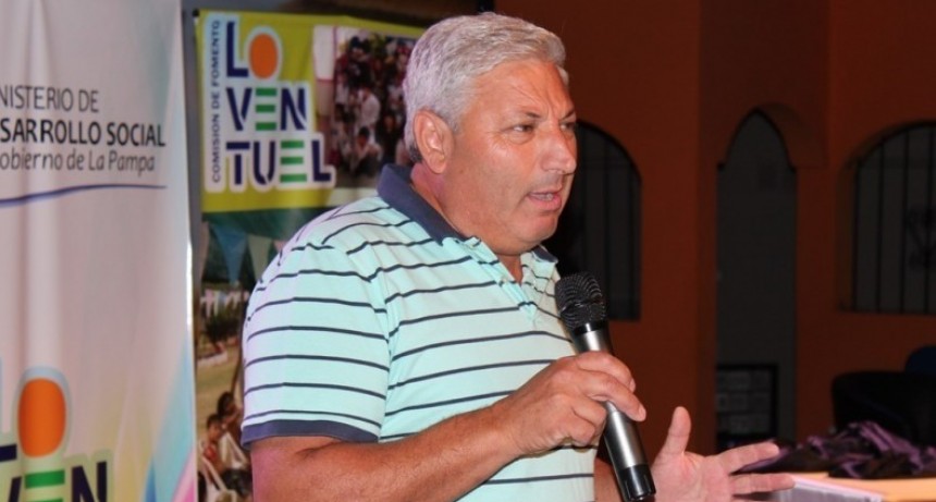 Piden la “destitución” del intendente de Loventuel