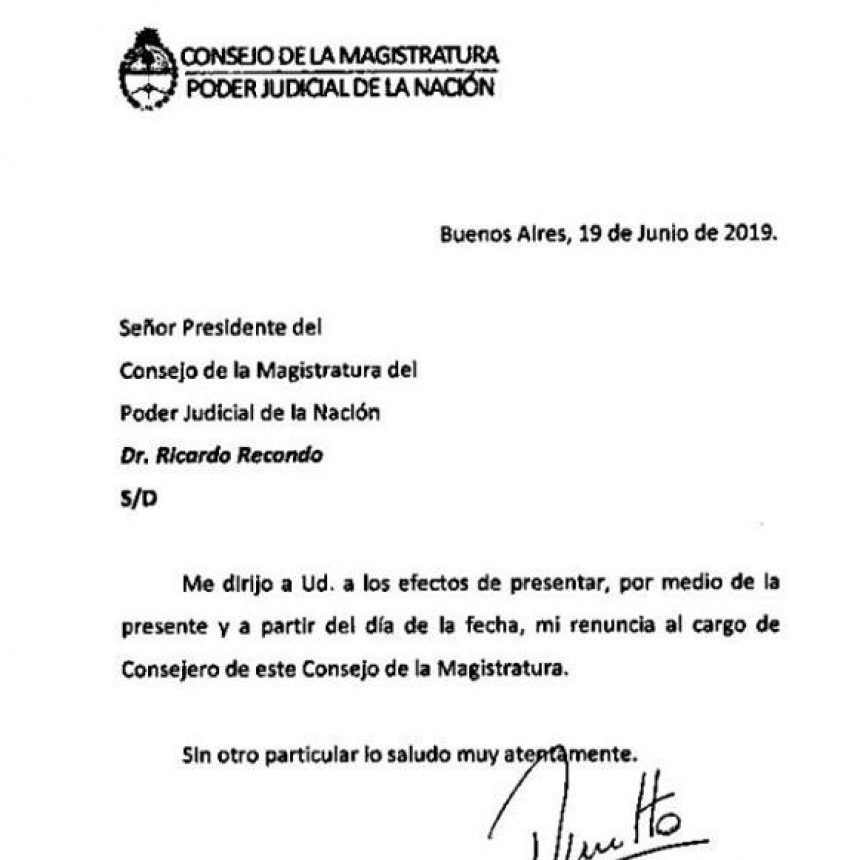 Pichetto renuncia a la Magistratura