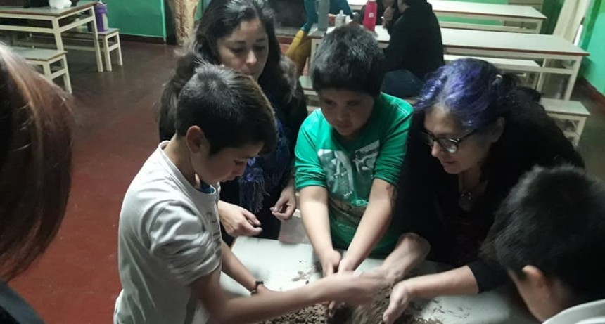 Alumnos pudieron realizar trabajos en cerámica en La Pastoril (VIDEO)