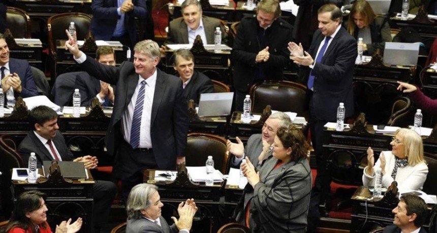 RECONOCIMIENTO EN LA CÁMARA DE DIPUTADOS DE LA NACIÓN A ZILIOTTO, GOBERNADOR ELECTO DE LA PAMPA