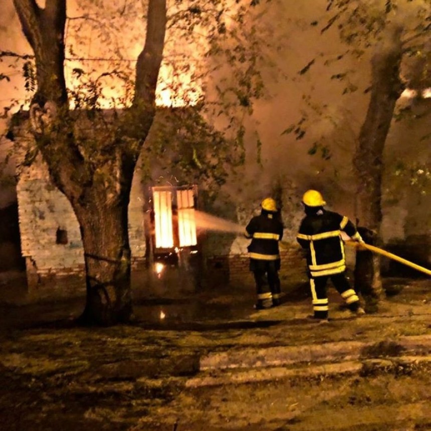 INCENDIO EN VIVIENDA: LOS DAÑOS FUERON TOTALES