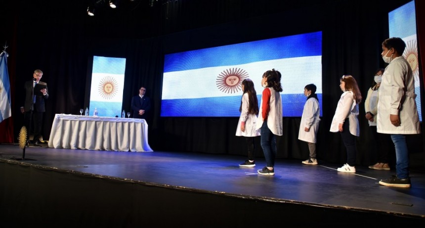 Acto de Promesa a la Bandera en tiempos de distanciamiento