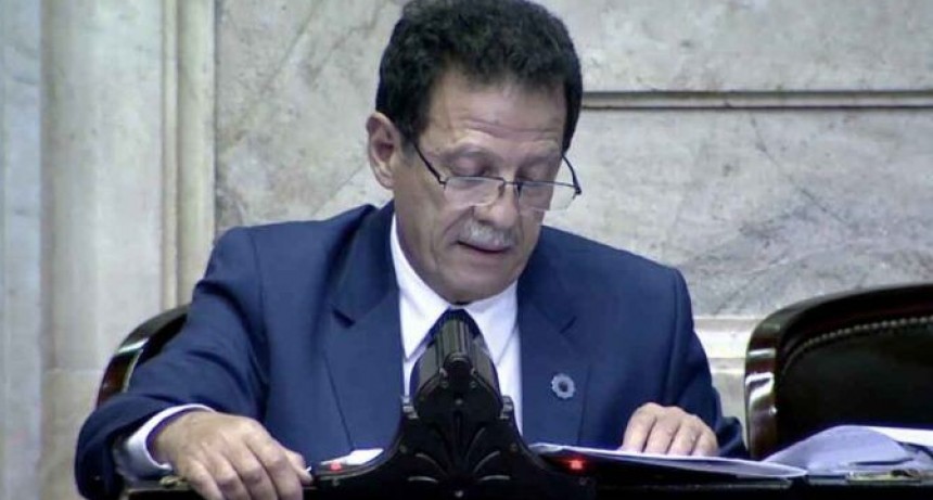 Un diputado que estuvo el jueves en la sesión dio positivo de coronavirus