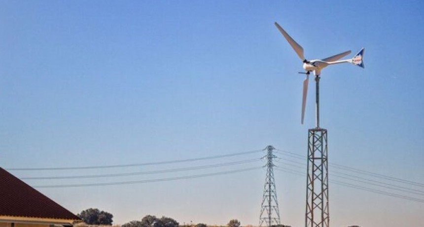 Las familias pampeanas ahora pueden generar su propia energía eléctrica y vender el excedente