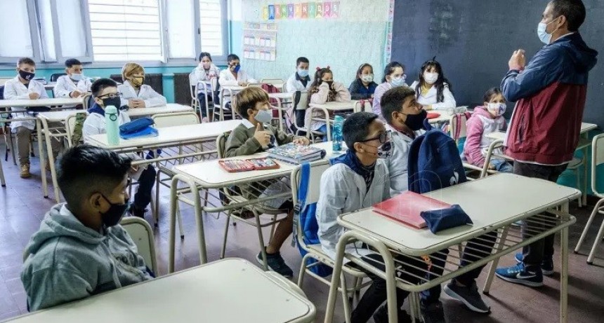 Casi 200 escuelas primarias públicas sumarán una hora extra de clases