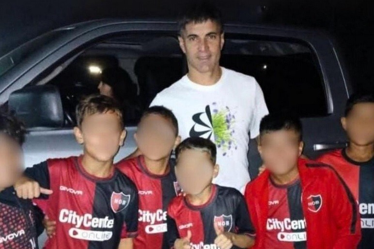 Newell's suspendió a jugadores de 9 años por sacarse una foto con Malcorra
