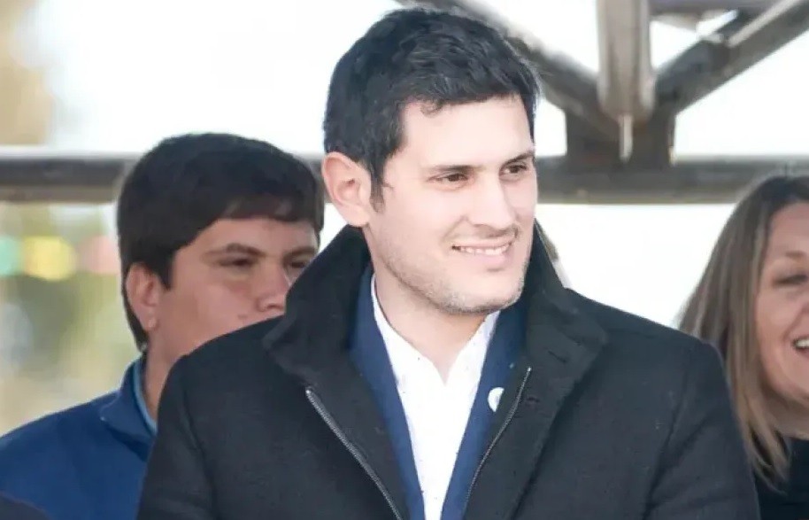 LA MAYORIA DE LA UCR NO QUIERE ALIANZA CON LLA