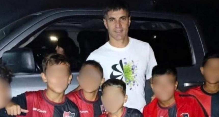 Newell's suspendió a jugadores de 9 años por sacarse una foto con Malcorra