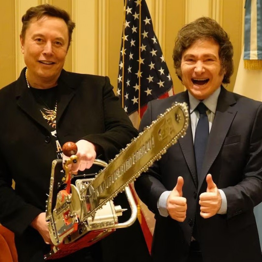 SE LA REGALÓ Y LA USO....ELON MUSK CORTO CON DONALD TRUMP