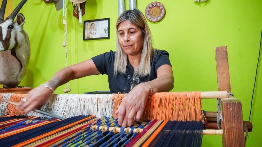 Victorica: el municipio destac&oacute; a la artesana textil Liliana Cabral