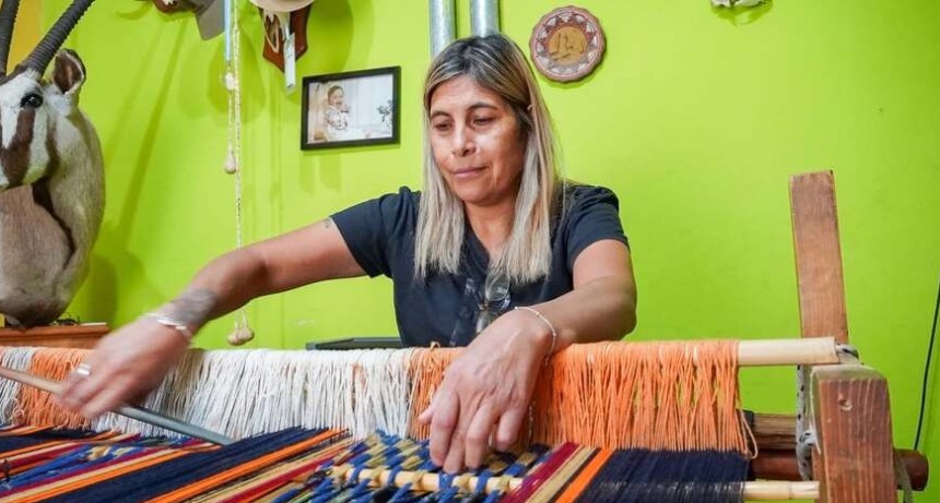 Victorica: el municipio destac&oacute; a la artesana textil Liliana Cabral