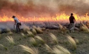 CARRO QUEMADO: REUNION CON PRODUCTORES PARA LA PREVENCION DE INCENDIOS