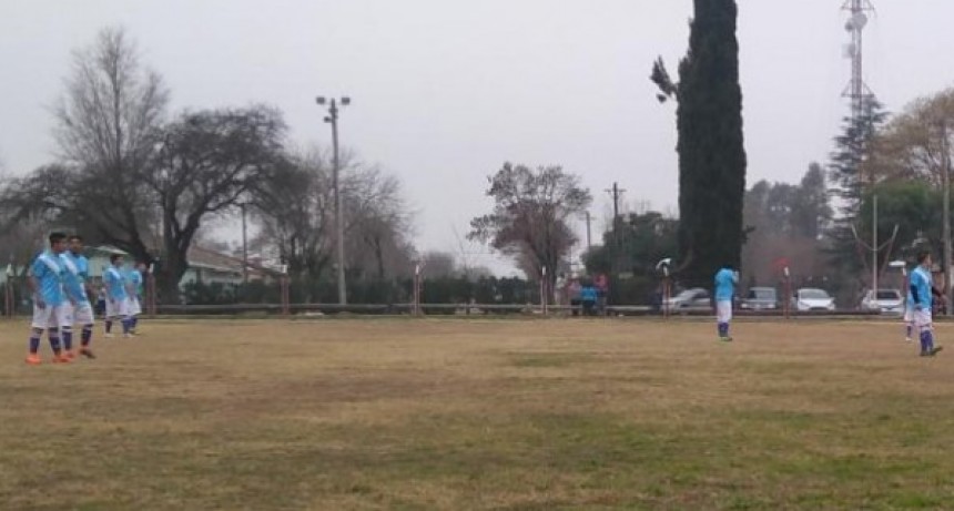 Liga Municipal: Carro perdió en un final polémico