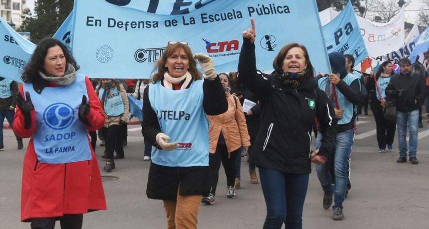 Alta adhesión al paro docente