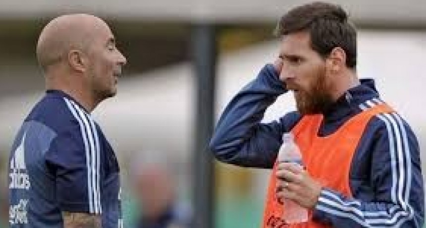 Sampaoli fuera y junto a Messi y 22 más dejaron a la Selección en el puesto…