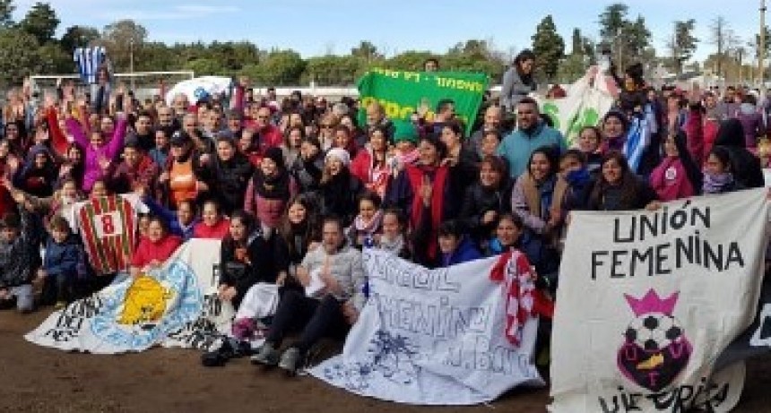 Futbol Femenino: Las Leoncitas y La Redonda en el encuentro Regional en Gral. Pico