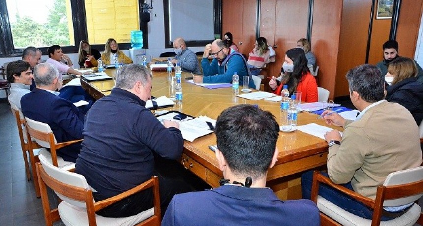 Legisladores repudian violencia policial en la cuarentena 