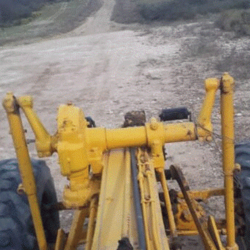 Carro Quemado: Arreglo de Caminos Vecinales