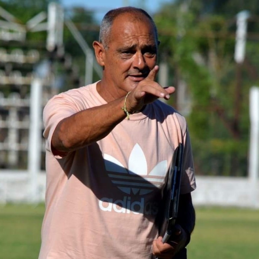 Ernesto Susvielles dejo de ser el dt de Cochico