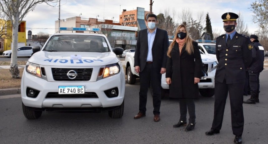 LUAN TORO: RECIBIO MOVIL POLICIAL 0 KM