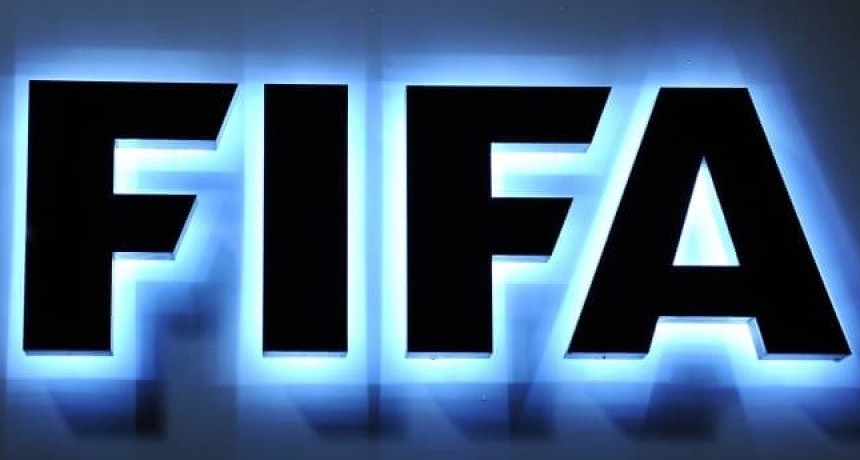La FIFA probó cinco nuevas reglas en un torneo juvenil: desde tiempos de 30 minutos hasta cambios ilimitados