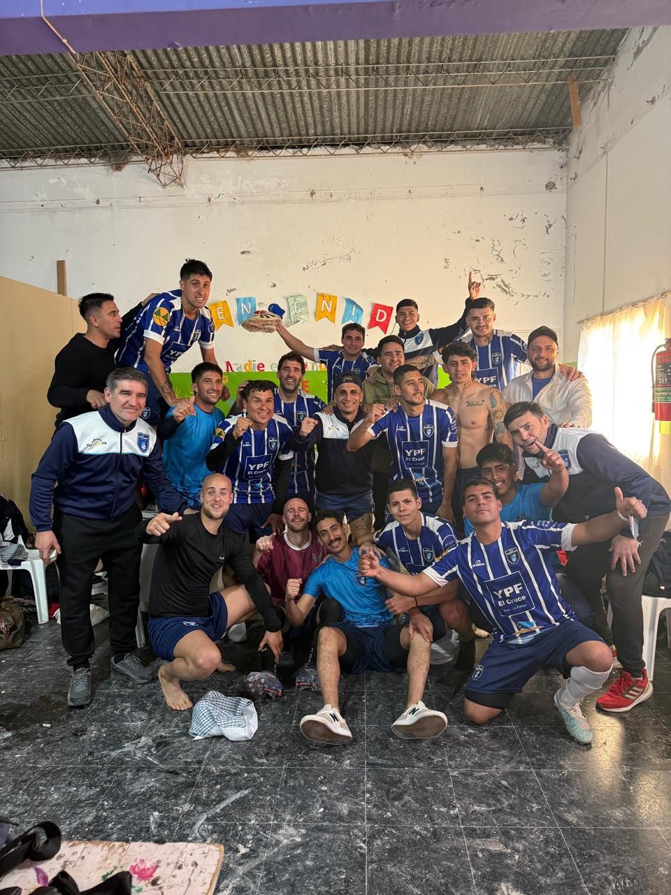 CARRO QUEMADO FINALISTA DE LA B