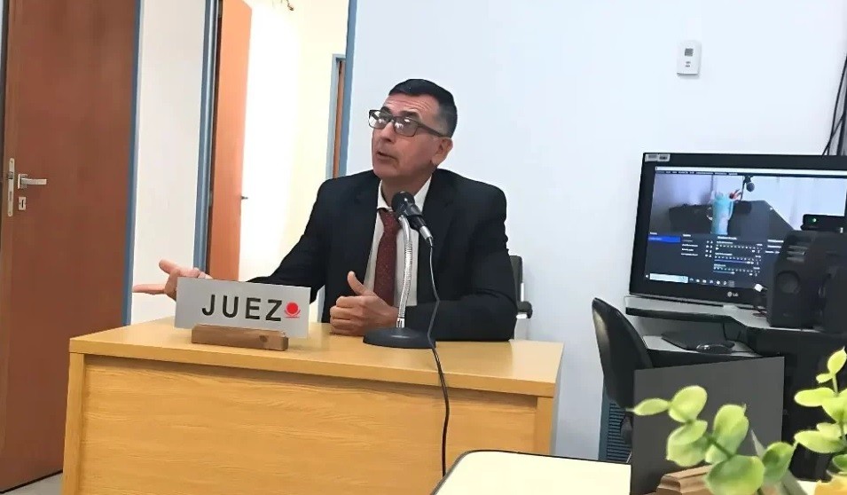 Diez días de arresto preventivo para el chico de 16 años que mató a otro de una puñalada
