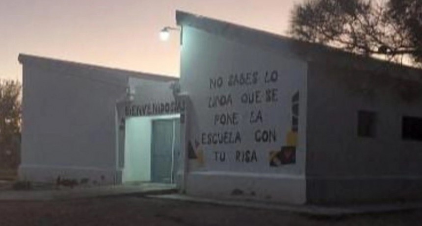CON LOS CHICOS NOOO....DENUNCIAN COMIDA EN MAL ESTADO EN ESCUELA HOGAR