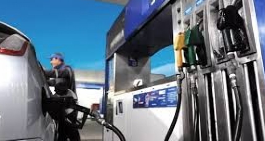 YPF sube los precios de los combustibles un 2,5% desde esta medianoche