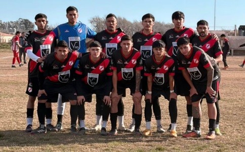 COCHICO SIGUE EN CARRERA Y JUEGA CON...