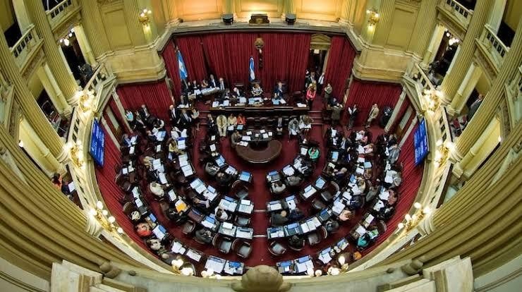 Senadores pasar&aacute;n a cobrar casi $12 millones en agosto