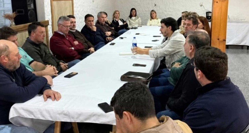 INTENDENTES RADICALES CON FUERTE RESPALDO A BERHONGARAY