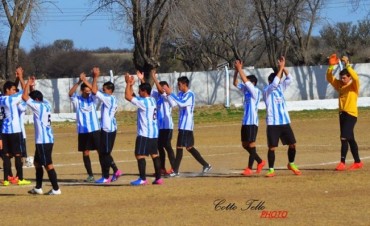 Luan Toro ganó y comparte la punta