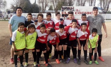 Inferiores: Cochico recibio All Boys 