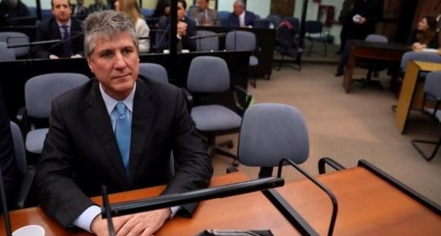  Amado Boudou fue condenado a 5 años y 10 meses de prisión y quedó detenido