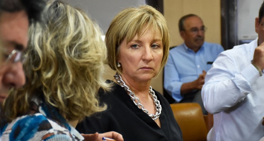 Denuncian a otras cinco comisiones de fomento por facturas truchas