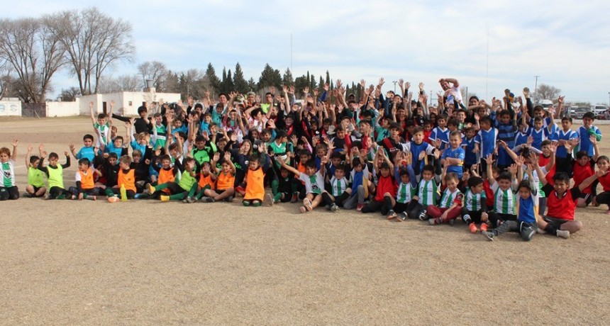 TORNEO DE FÚTBOL INFANTIL EN COCHICO (video)