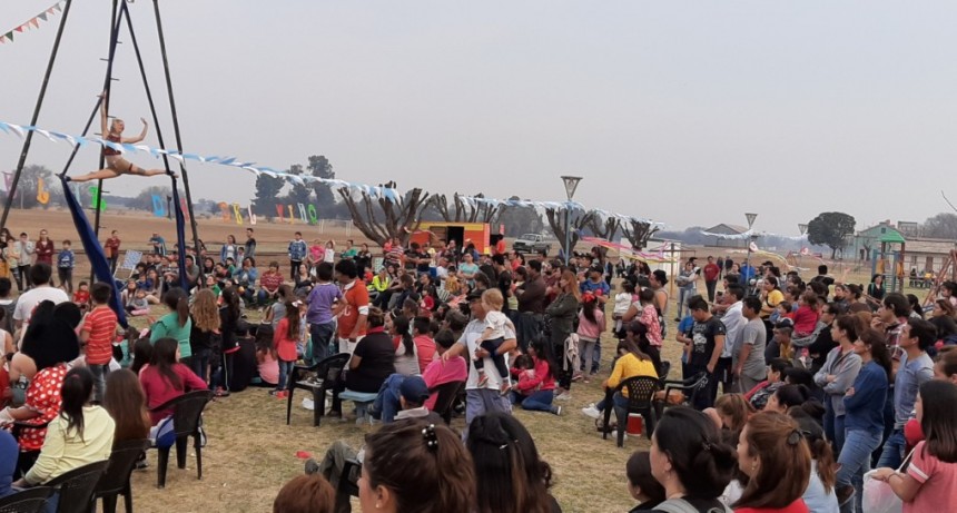 TELEN:  CELEBRO EL DÍA DEL NIÑO Y CONSTRUIRÁ UNA PILETA PUBLICA PARA EL 2020... DIJO ECHEVESTE