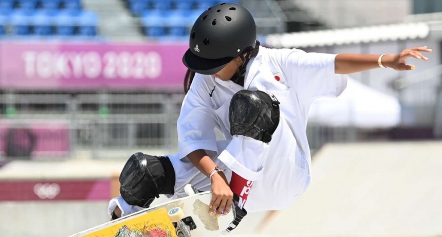 Tiene 12 años y es la medallista olímpica más joven desde 1936