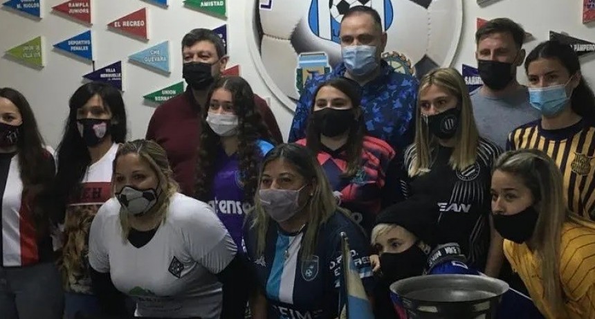 CARRO QUEMADO EN EL FUTBOL FEMENINO, MIRA EL FIXTURE