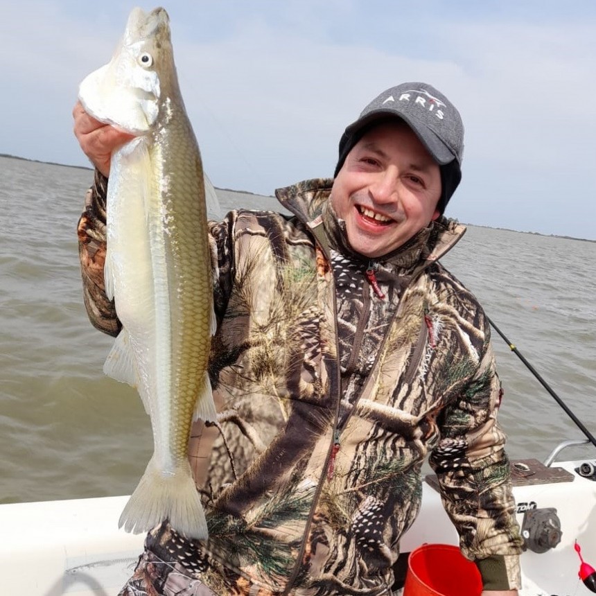  IMPRESIONANTE!!! VICTORIQUENSE LOGRA CAPTURAR PEJERREY DE MAS DE 2KG  (video)