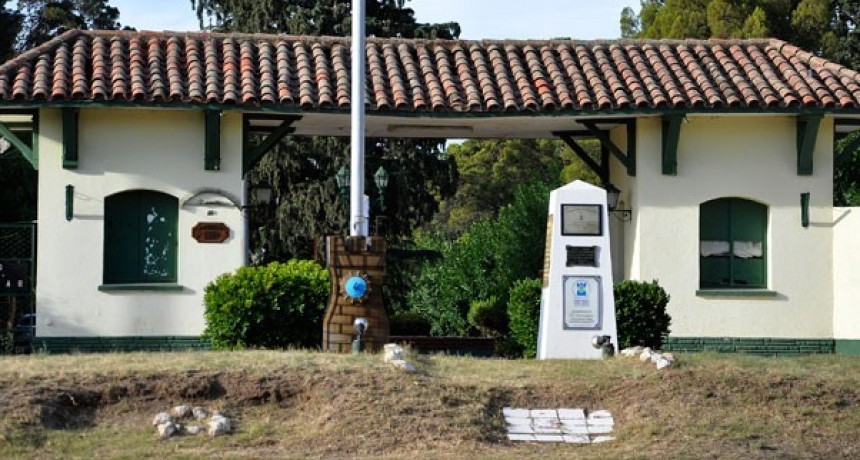 DETENIDOS EN LA U 4,  RECLAMAN SALARIO