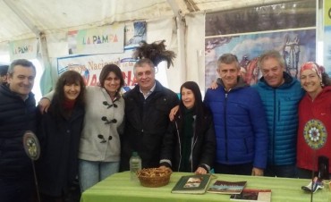 Carro Quemado presente en Toay
