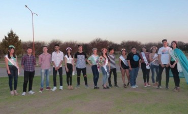SEMANA DE LOS ESTUDIANTES: PRESENTACIÓN DE POSTULANTES A REINAS Y REYES