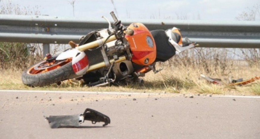 Accidente fatal en la curva de Trebolares: Murió un motociclista a 20 km de General Pico