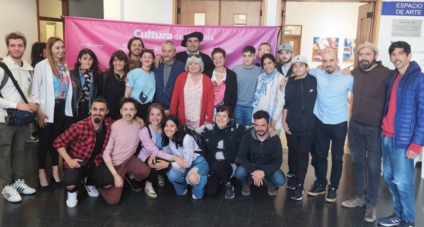 EMOTIVO RECONOCIMIENTO A 