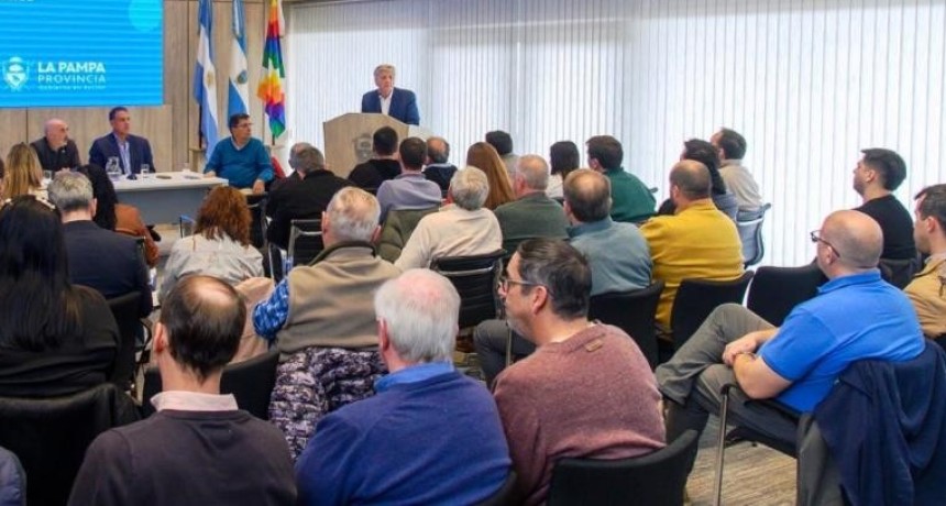 La Provincia volvi&oacute; a asistir a los municipios: destin&oacute; $814 millones para d&eacute;ficit, emergencias y funcionamiento